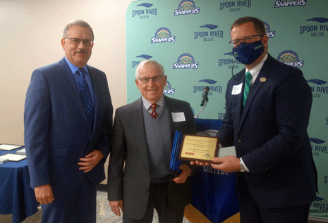 Distinguished SRC Retiree Award Recipient Dr. Roland Pettit